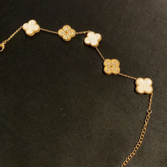 Beautiful shell Bracelet - Picture 5 of 5